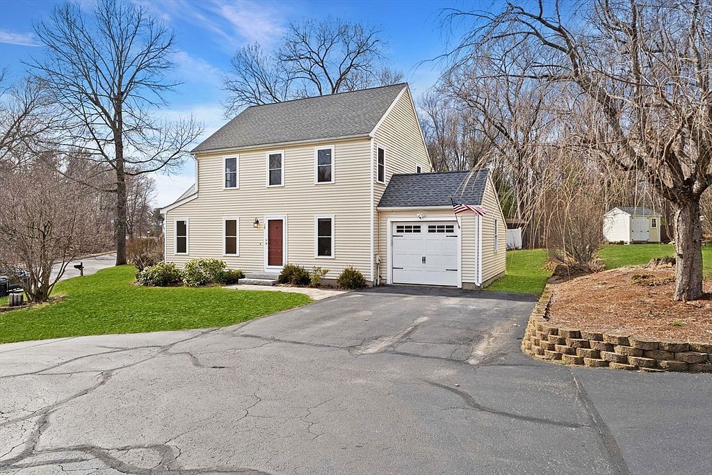 18 Blueberry Ln Hudson, MA 01749 - Thumbnail 3