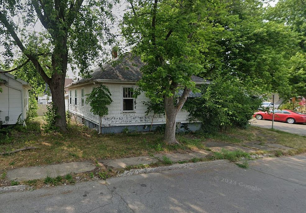 666 N Avenue B Canton, IL 61520 - Thumbnail 3