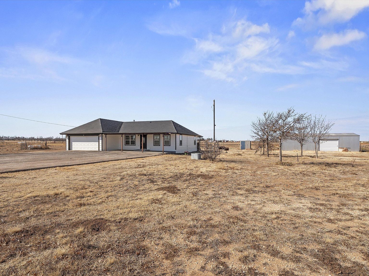 3131 N Alamo Rd Levelland, TX 79336 - Thumbnail 3