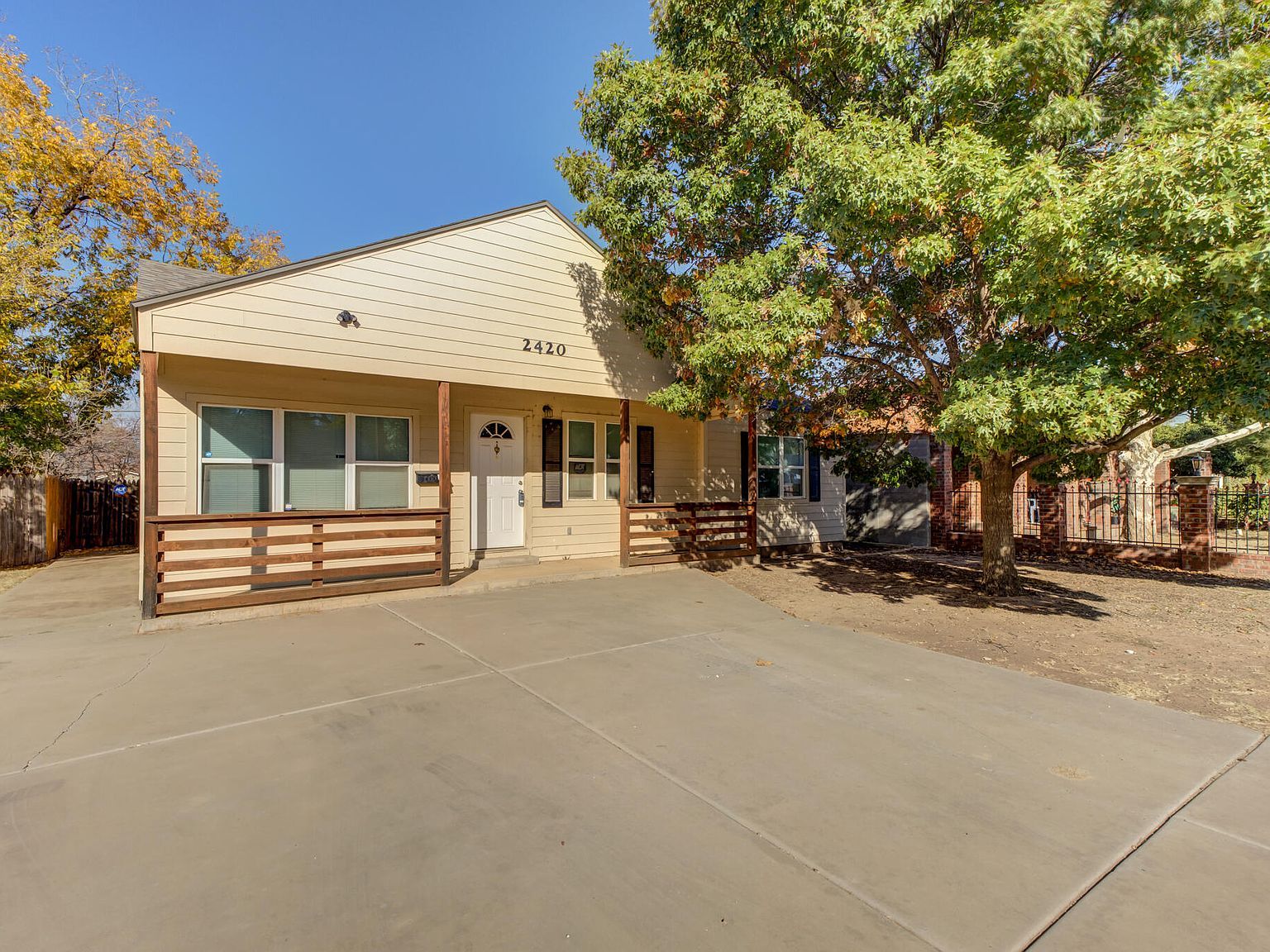 2420 26th St Lubbock, TX 79411 - Thumbnail 3