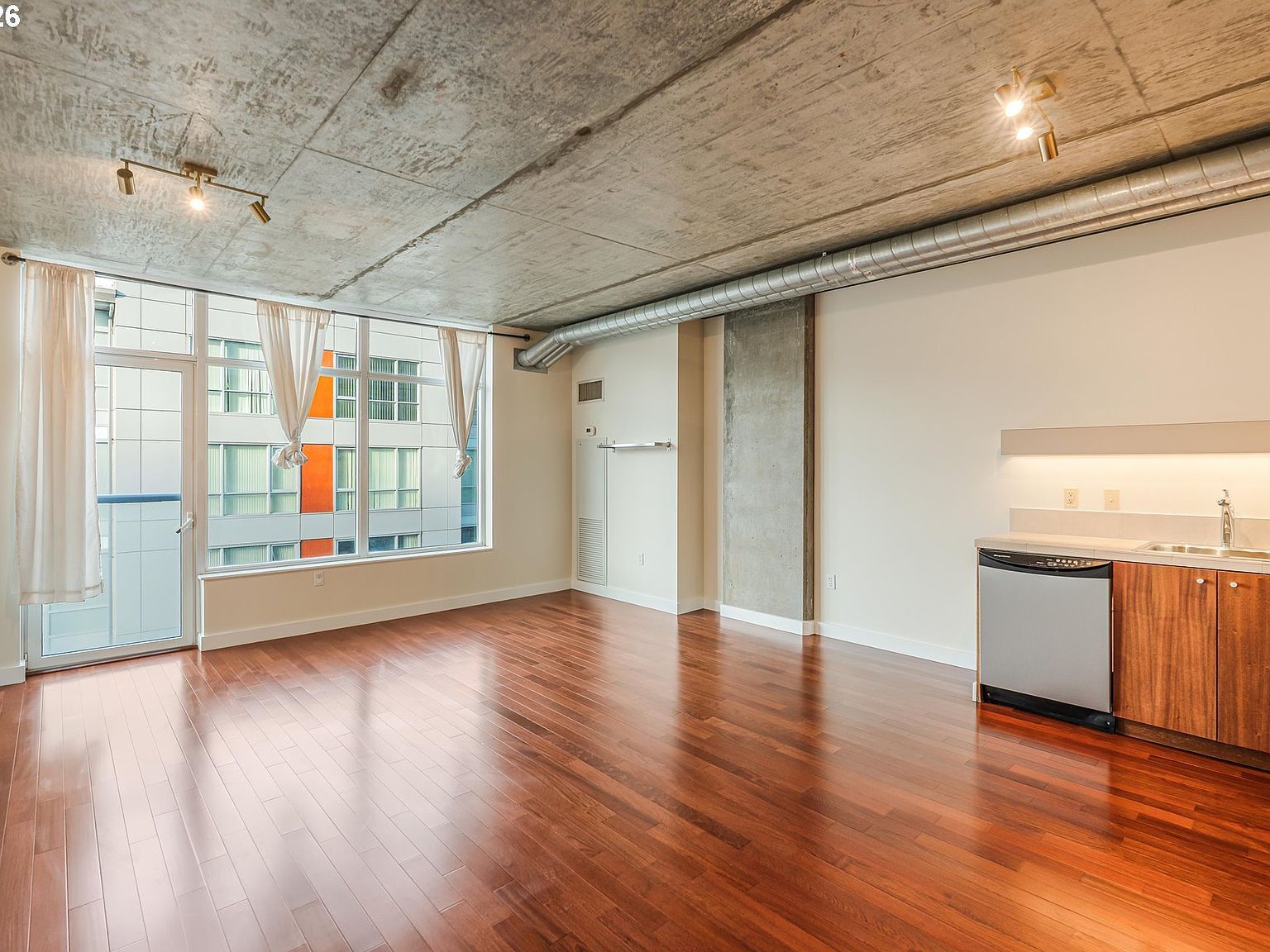 1926 W Burnside St Unit 512 Portland, OR 97217 - Thumbnail 3