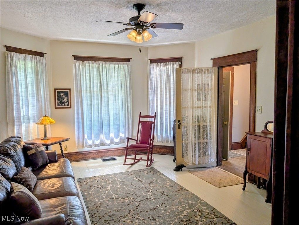 262 N 5th St McConnelsville, OH 43756 - Thumbnail 3