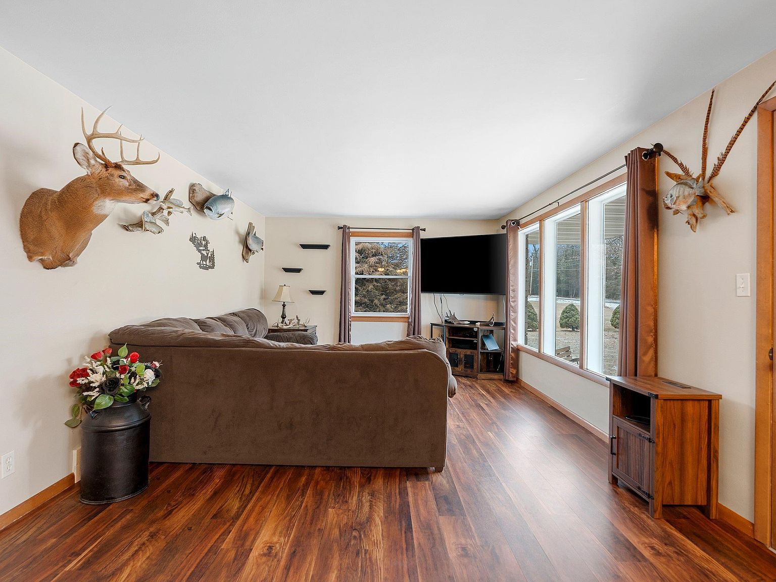 4451 Renier Rd Green Bay, WI 54311 - Thumbnail 3