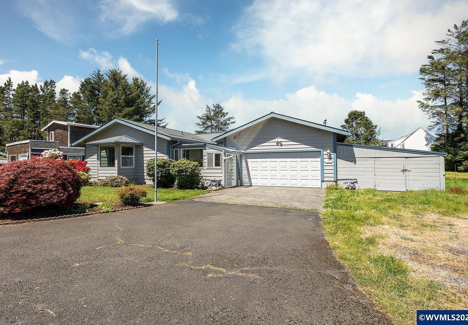 9215 Trout Pl Gleneden Beach, OR 97388 - Thumbnail 3