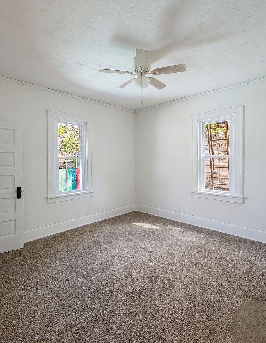 1512 Vernon St Rockford, IL 61103 - Thumbnail 3