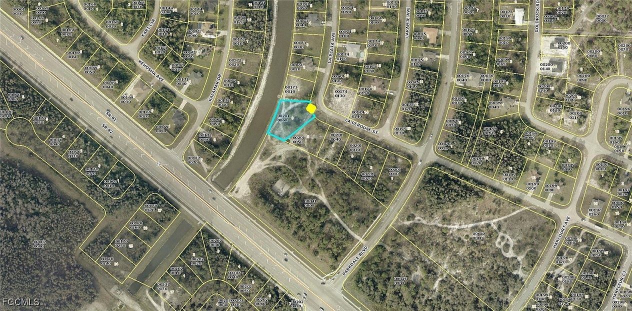 334 La Perouse St Lehigh Acres, FL 33974 - Thumbnail 3