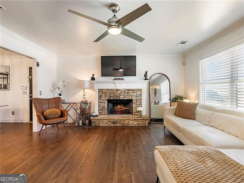 6670 Spout Springs Rd Flowery Branch, GA 30542 - Thumbnail 3