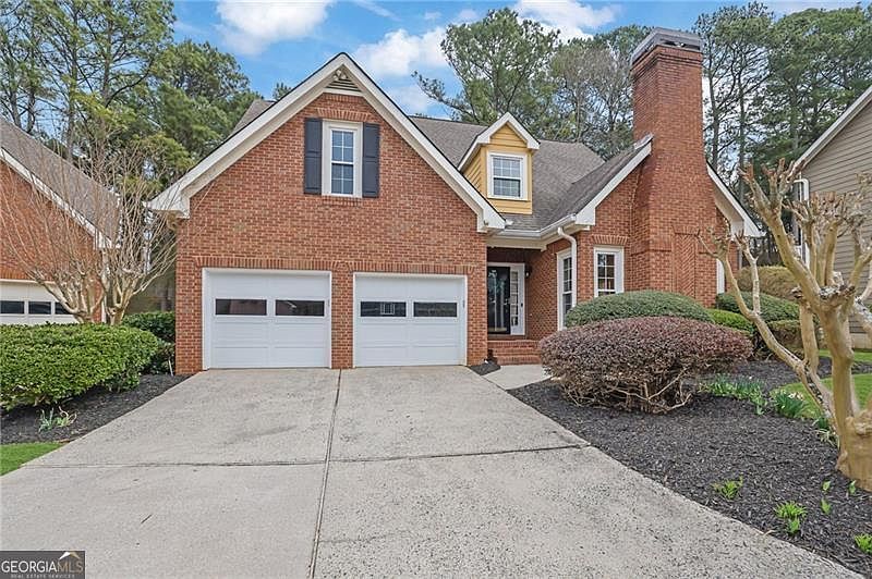 1543 Laurel Park Cir NE Atlanta, GA 30329 - Thumbnail 3