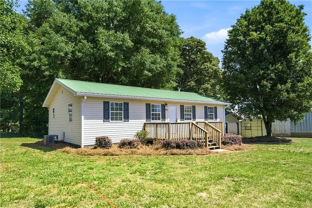 894 Lakeview Dr Nicholson, GA 30565 - Thumbnail 3