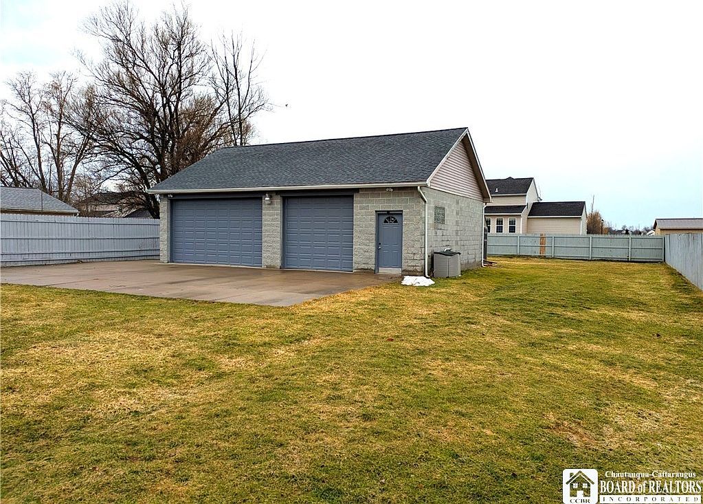 1030 E River Rd Grand Island, NY 14072 - Thumbnail 3