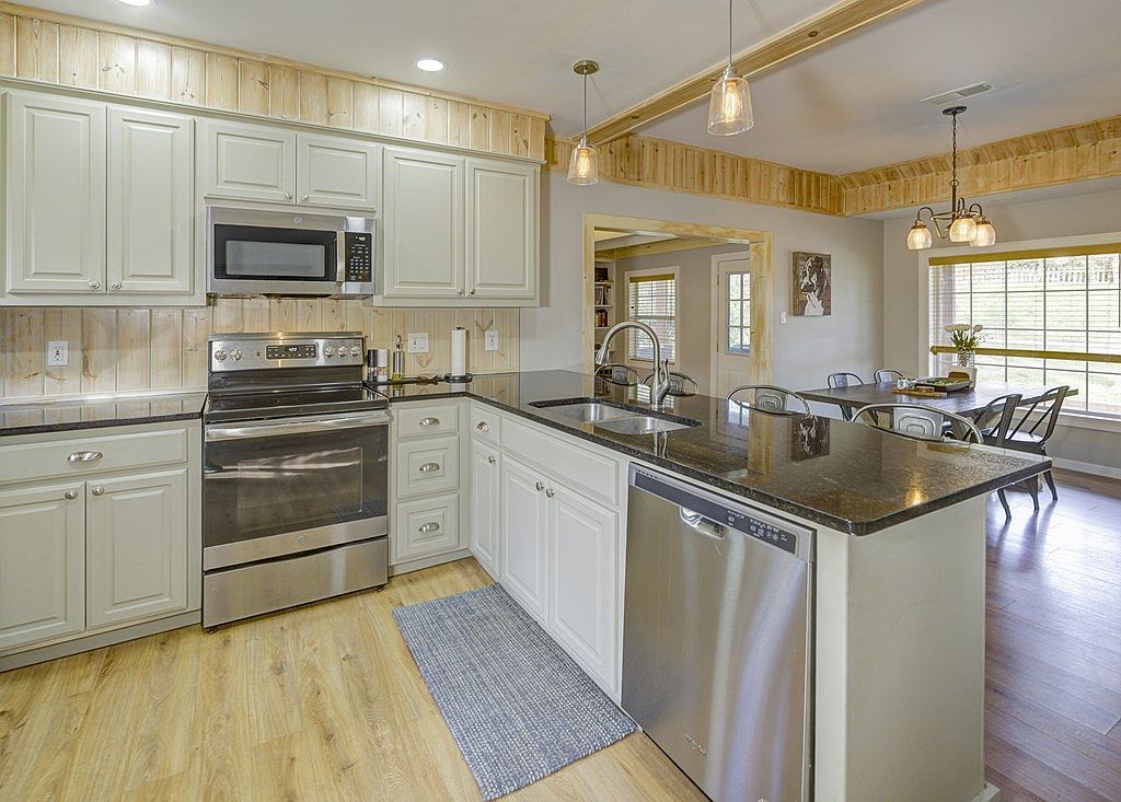 355 Honeysuckle Ln Vicksburg, MS 39183 - Thumbnail 3