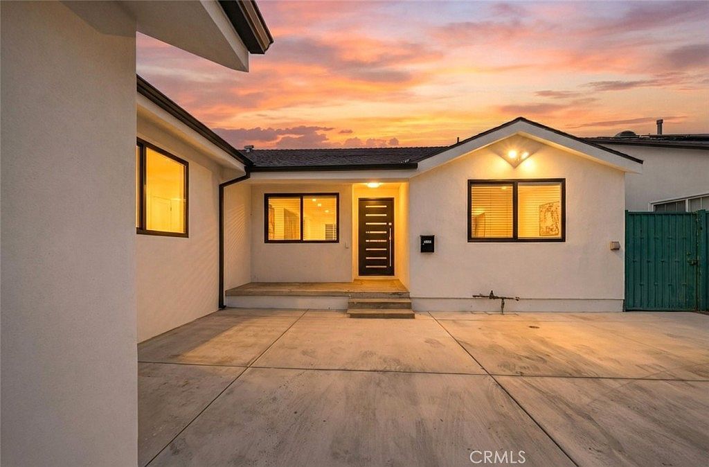 15753 Cohasset St Van Nuys, CA 91406 - Thumbnail 3