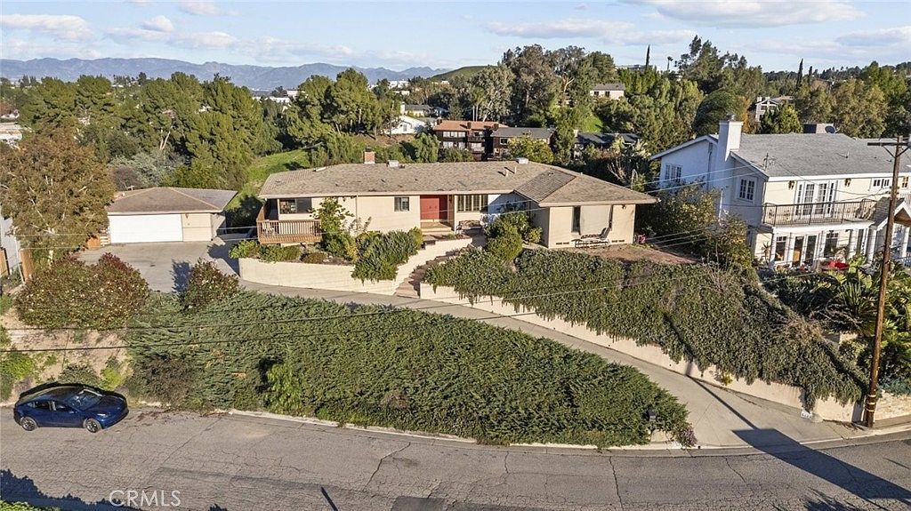 5120 Escobedo Dr Woodland Hills, CA 91364 - Thumbnail 3