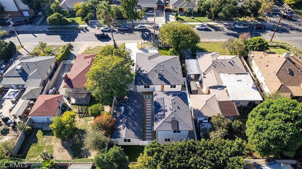 6842 Cedros Ave Van Nuys, CA 91405 - Thumbnail 3