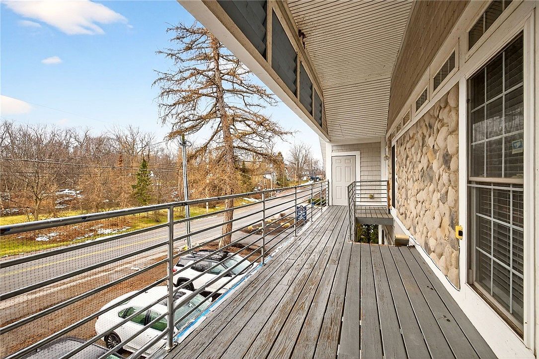 4139 Lake Rd Williamson, NY 14589 - Thumbnail 3