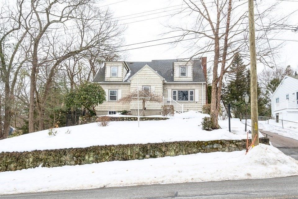 193 Vincent Rd Dedham, MA 02026 - Thumbnail 3