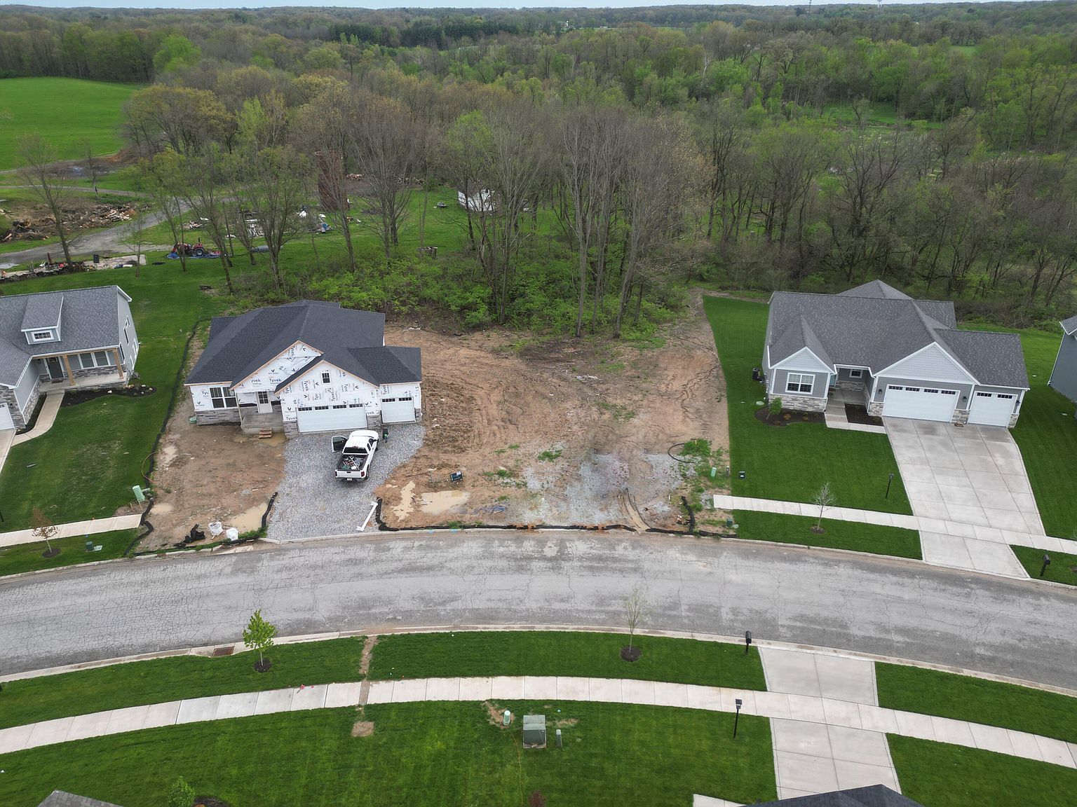 304 Apple Grove Ln Valparaiso, IN 46385 - Thumbnail 3