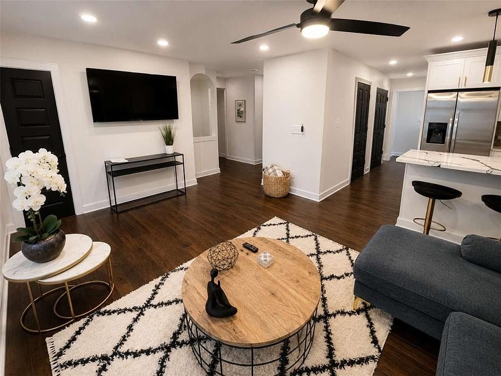 1654 Hadlock St SW Atlanta, GA 30311 - Thumbnail 3