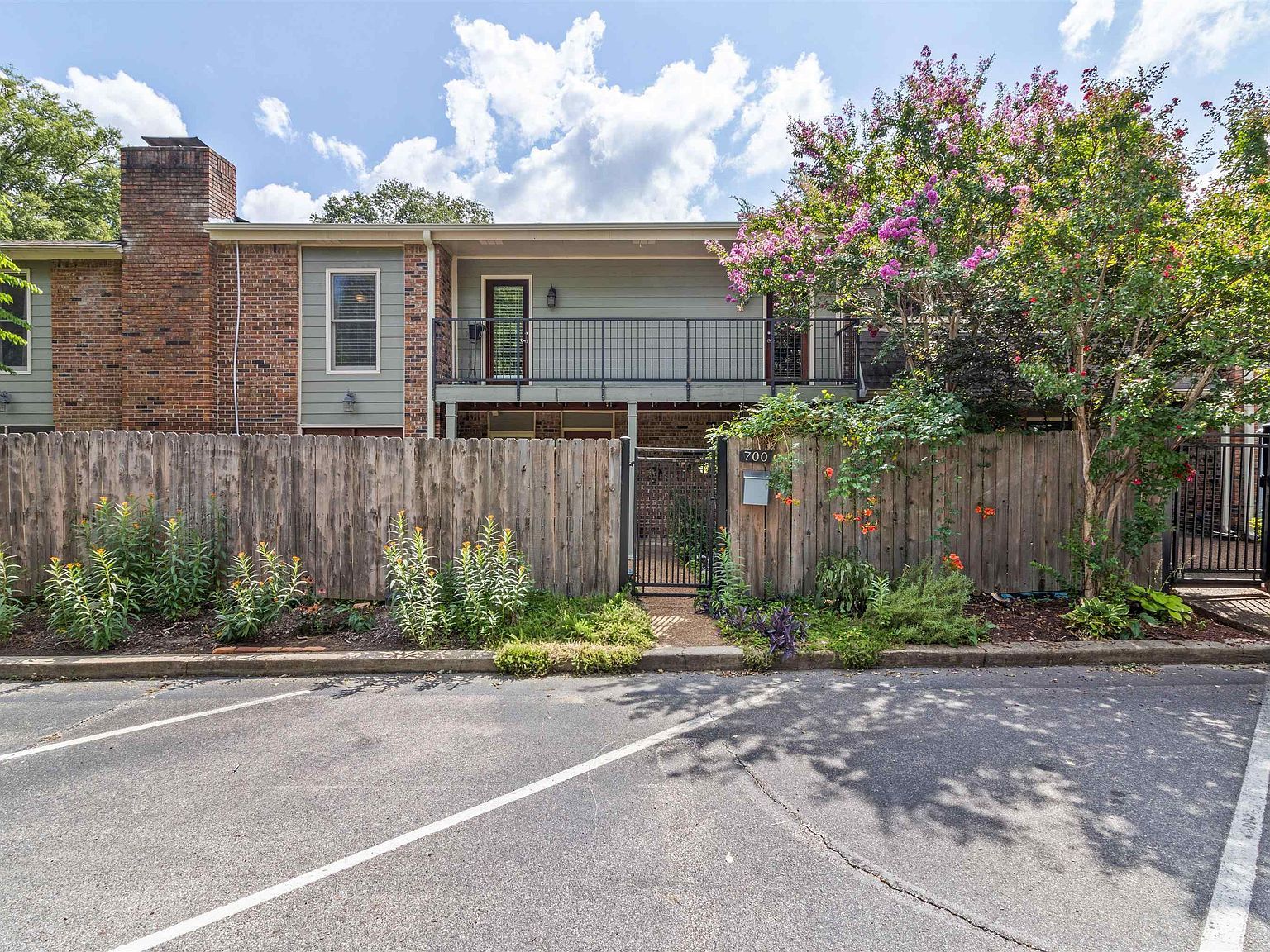 700 Saint Augustine Sq #D Memphis, TN 38104 - Thumbnail 3