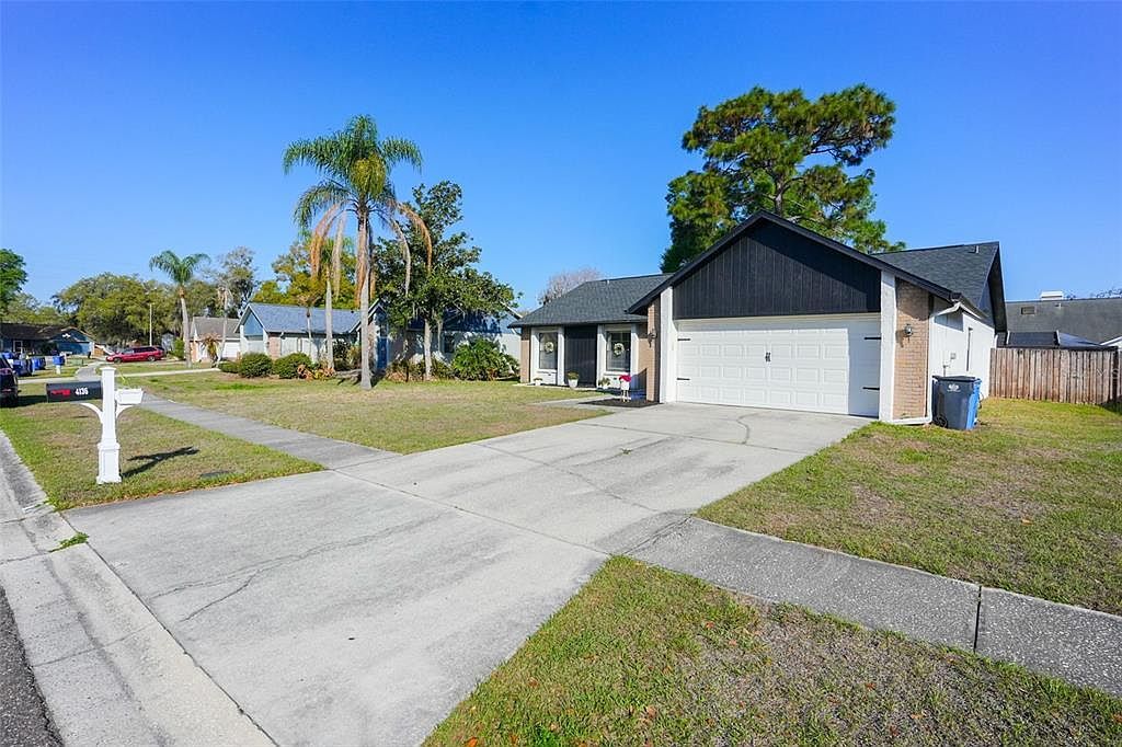 4136 Spring Way Cir Valrico, FL 33596 - Thumbnail 3