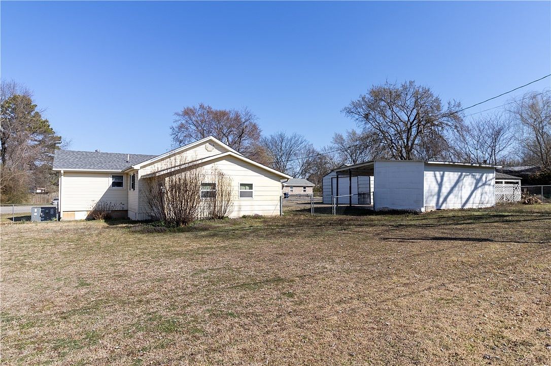 1711 W Cline Rd Clarksville, AR 72830 - Thumbnail 3