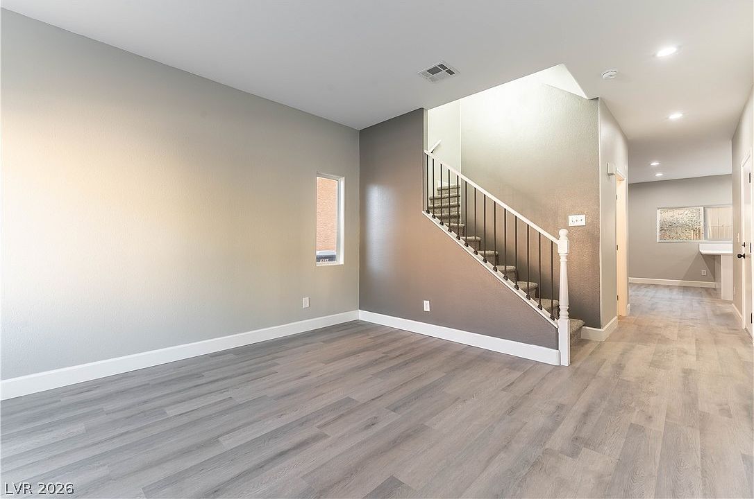 10505 Cold Mountain Ave Las Vegas, NV 89129 - Thumbnail 3