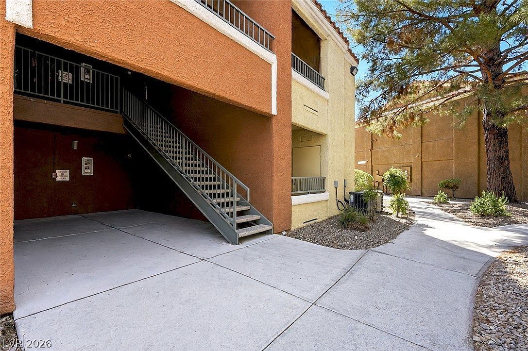 2120 Ramrod Ave APT 428 Henderson, NV 89014 - Thumbnail 3