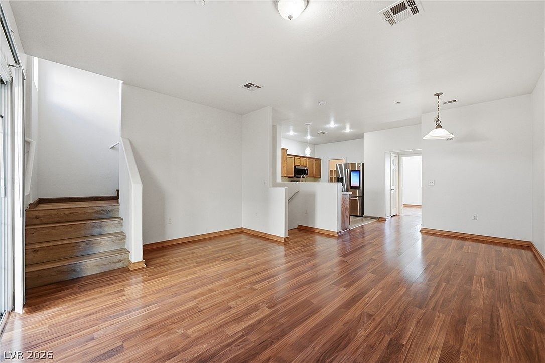 5935 Nuevo Leon St Unit 7 North Las Vegas, NV 89031 - Thumbnail 3