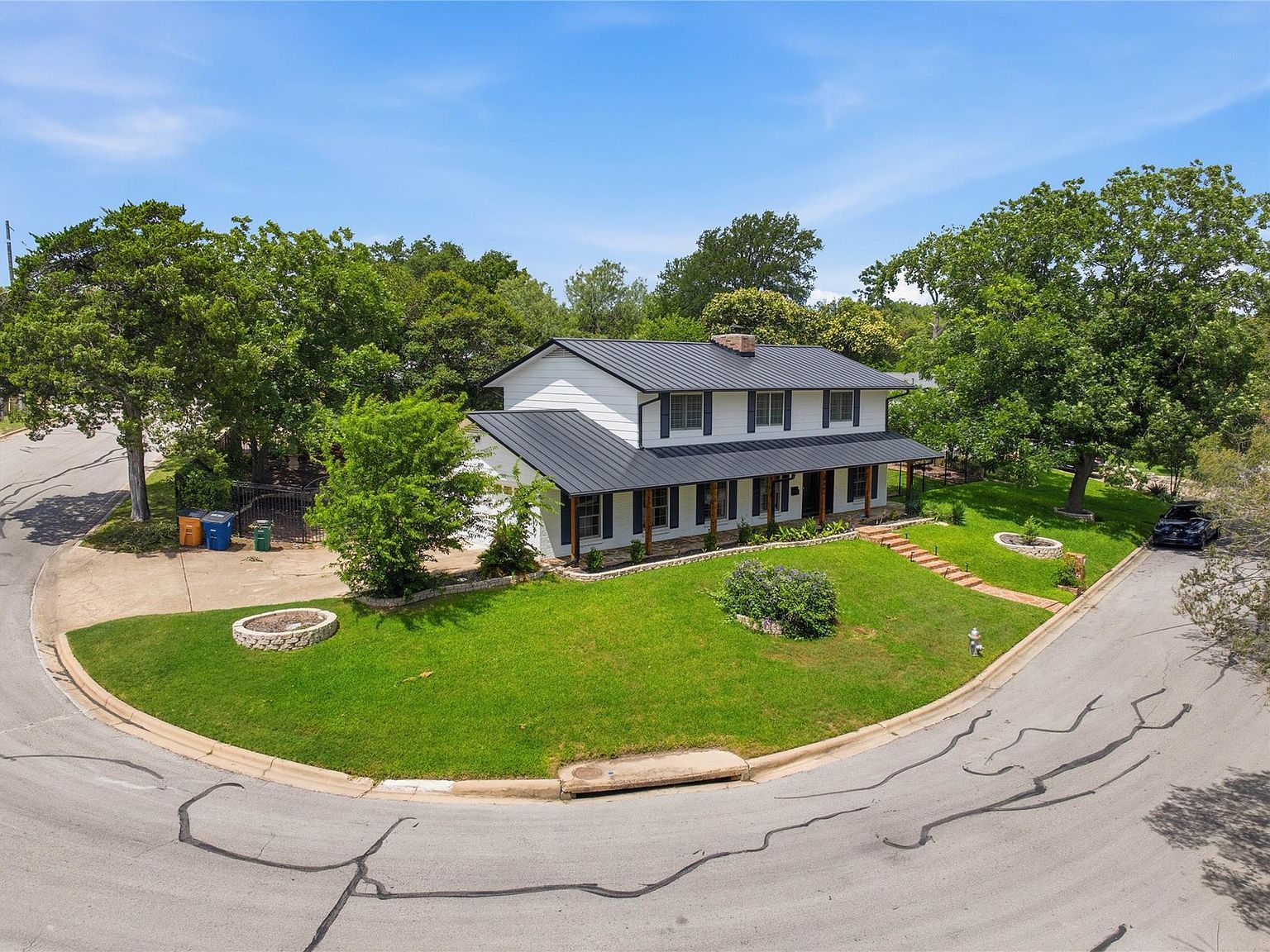 3409 Lakeside Dr Austin, TX 78723 - Thumbnail 3