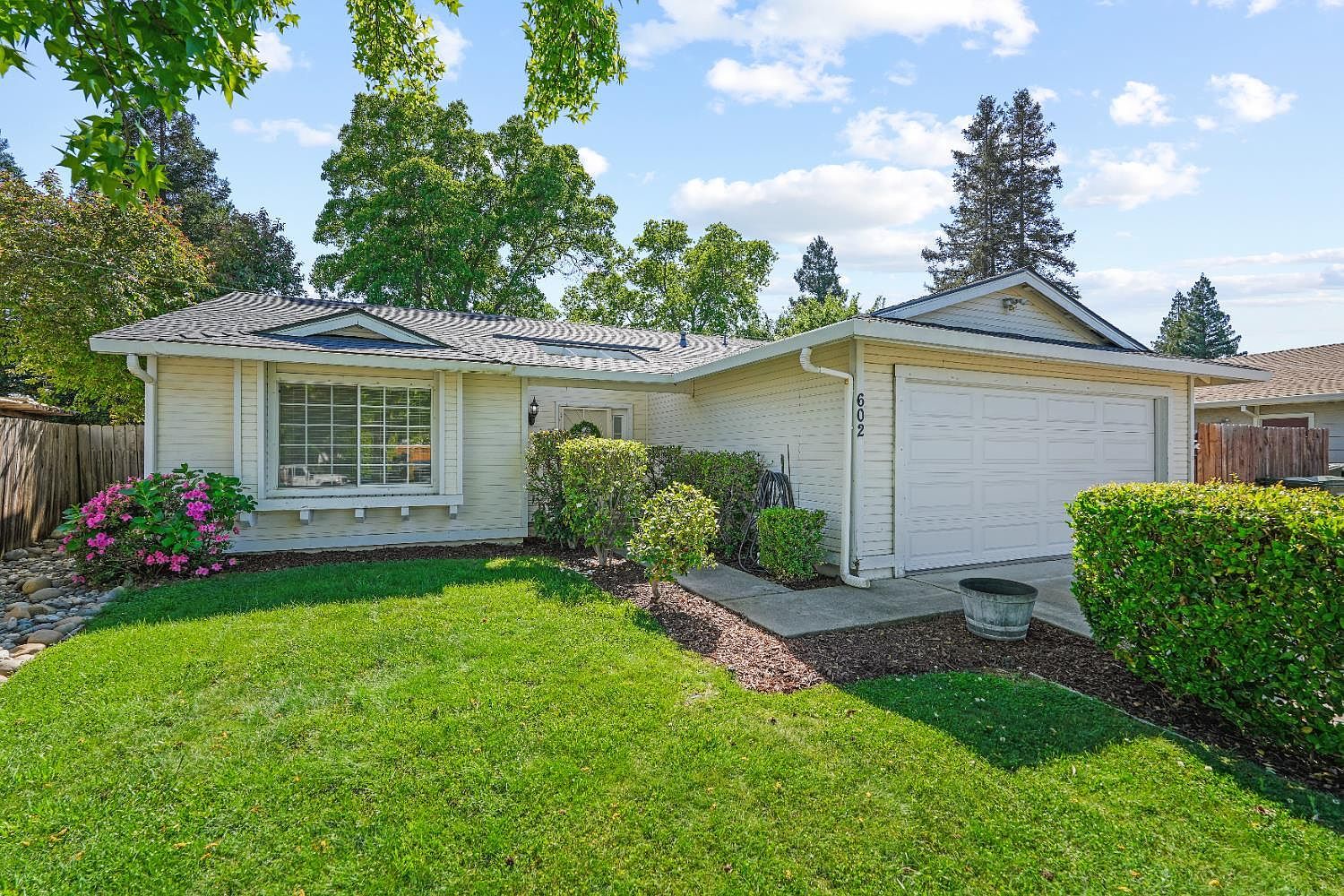 602 Oakborough Ave Roseville, CA 95747 - Thumbnail 3