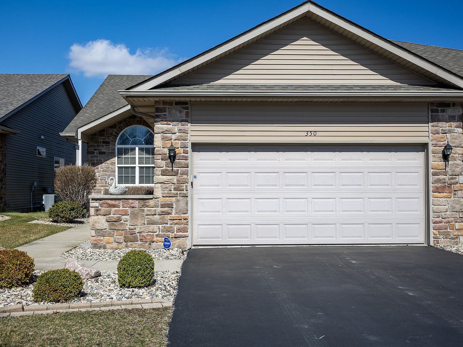 350 Cochran Dr Crown Point, IN 46307 - Thumbnail 3