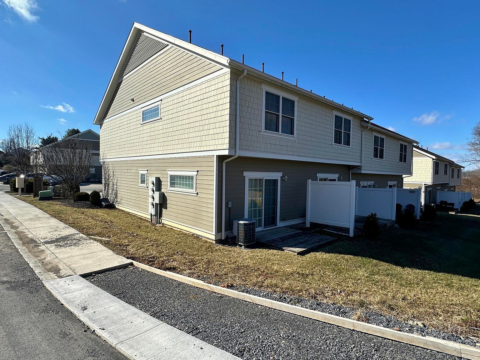 183 Blackbird Village Cir Lewisburg, WV 24901 - Thumbnail 3