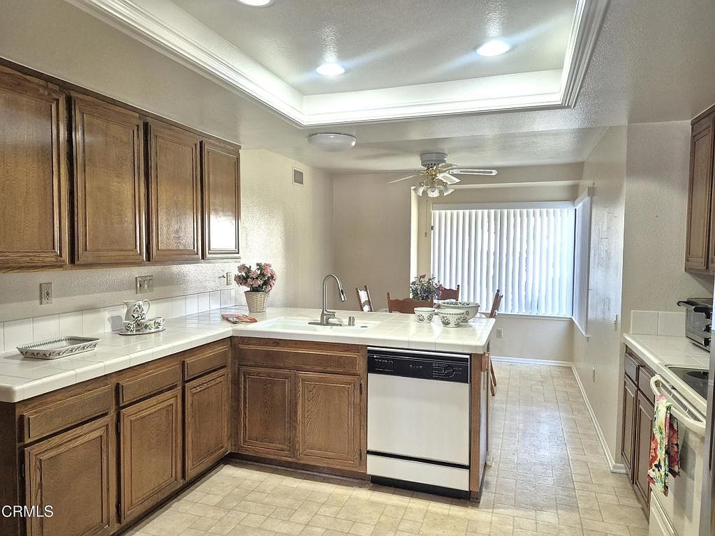 35208 Village 35 Camarillo, CA 93012 - Thumbnail 3