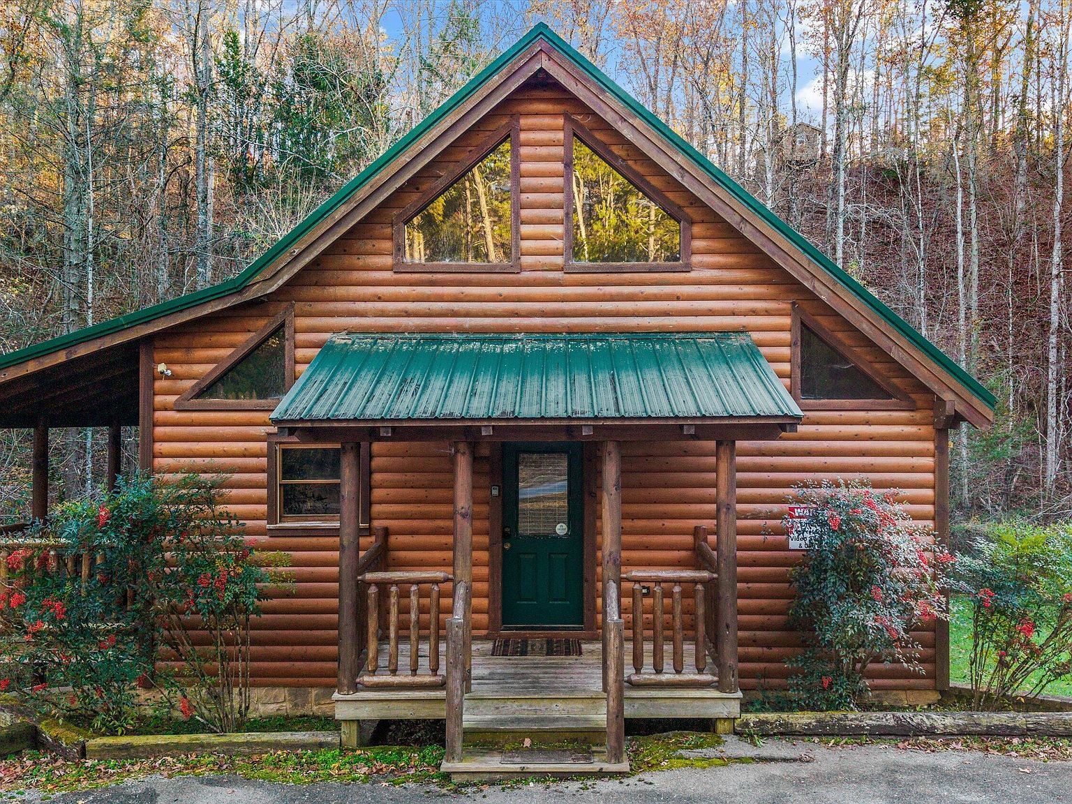 1323 Zachary Thomas Ln Sevierville, TN 37876 - Thumbnail 3