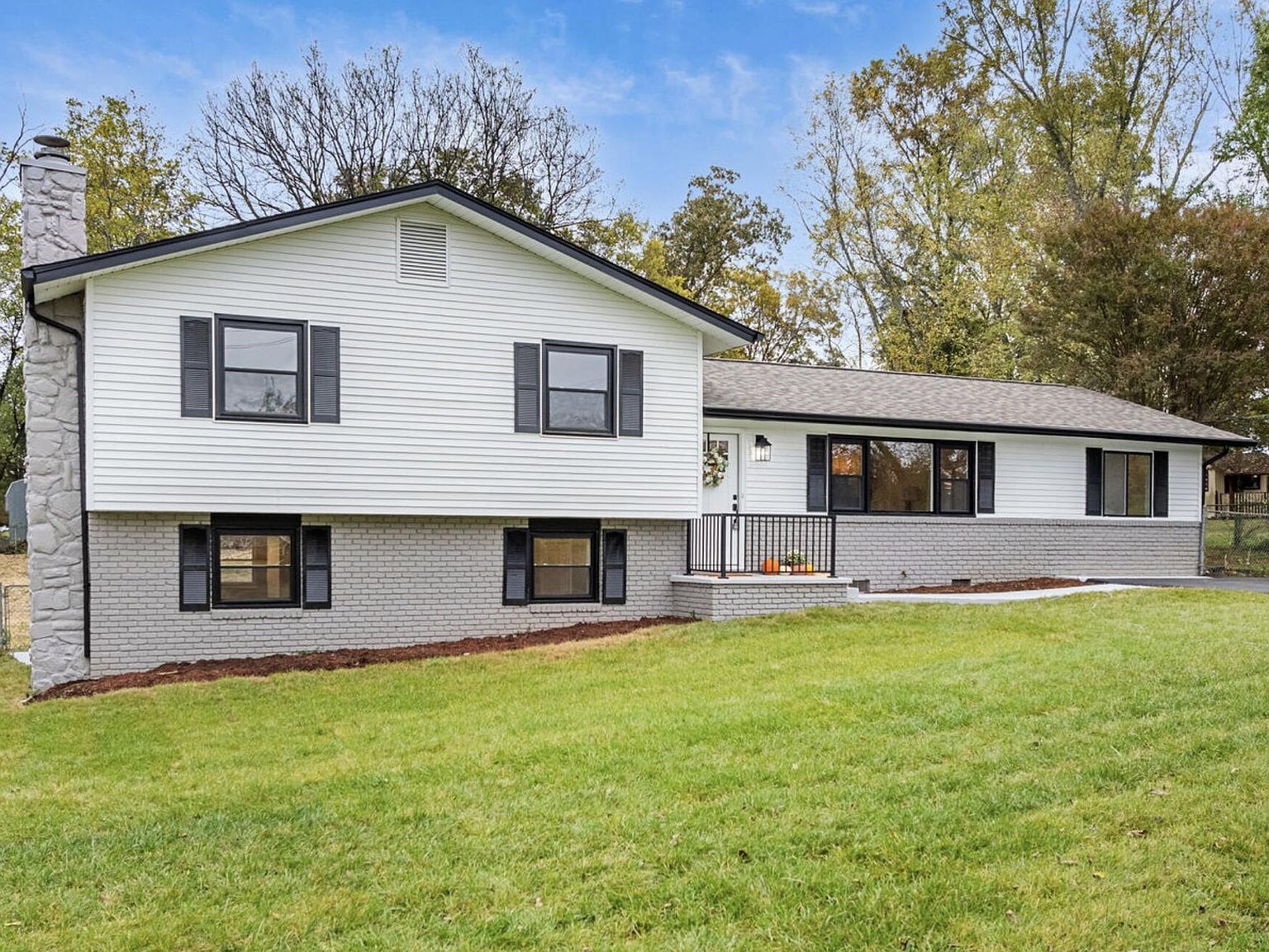 6741 Heatherbrook Dr Knoxville, TN 37931 - Thumbnail 3