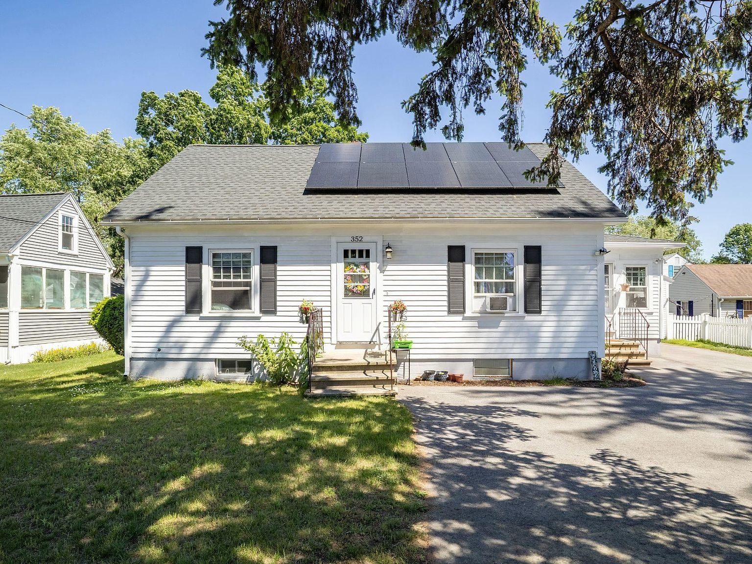 352 High St Somersworth, NH 03878 - Thumbnail 3