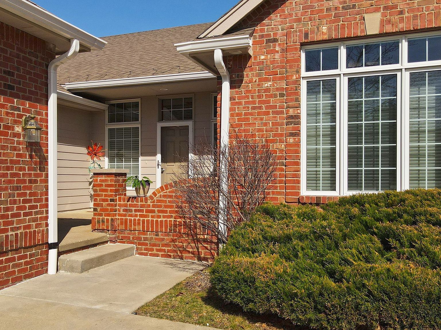 1909 NW 126th St Clive, IA 50325 - Thumbnail 3