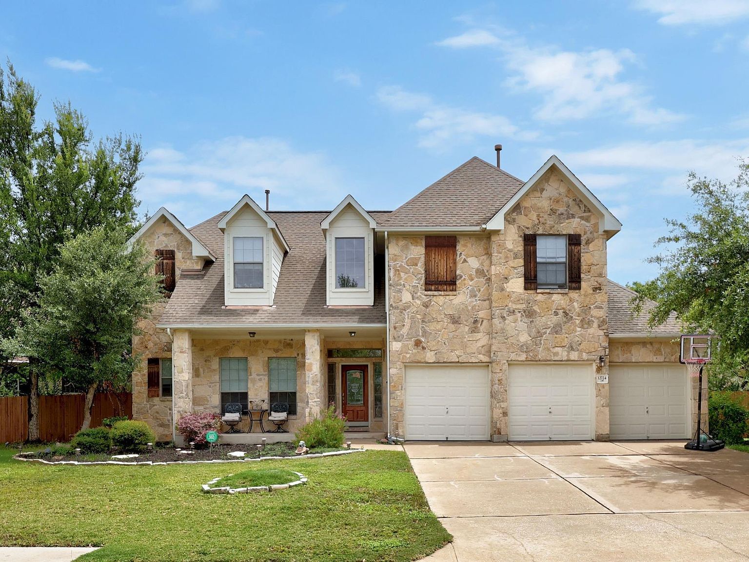 12724 Rush Creek Ln Austin, TX 78732 - Thumbnail 3