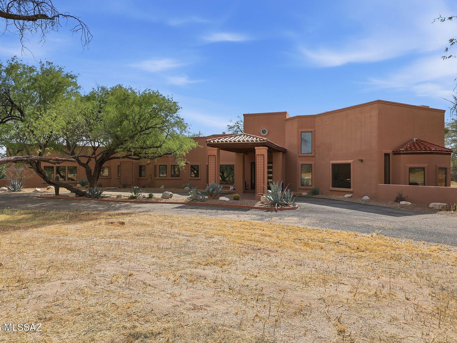 1985 N Bonanza Ave Tucson, AZ 85749 - Thumbnail 3