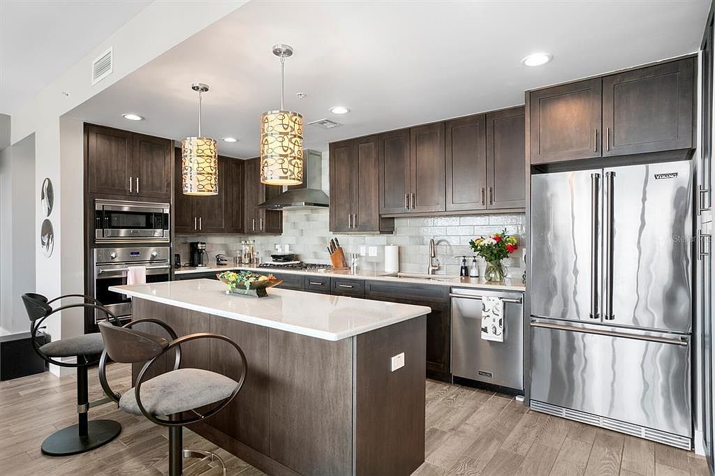 176 4th Ave NE #1002 Saint Petersburg, FL 33701 - Thumbnail 3