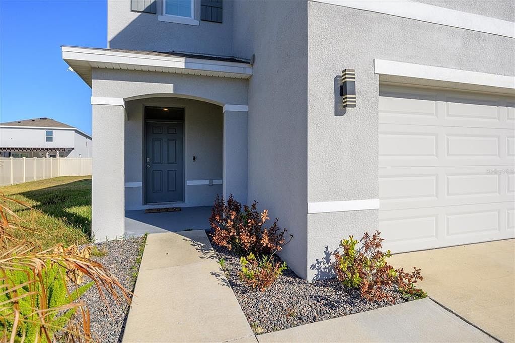 5608 Wandering Willow Dr Wesley Chapel, FL 33545 - Thumbnail 3