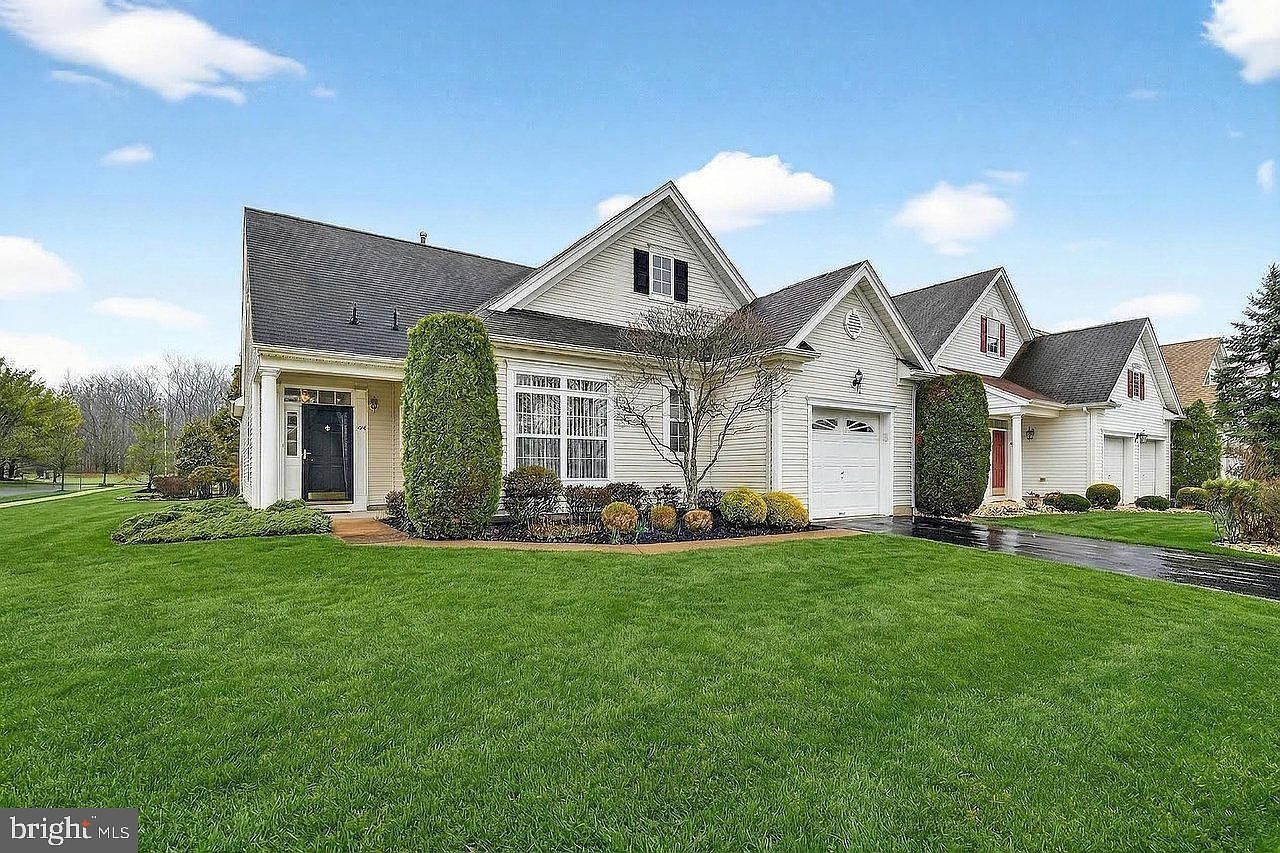 164 Tunicflower Ln West Windsor, NJ 08550 - Thumbnail 3