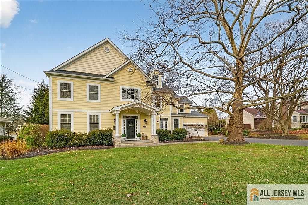 10 Evans Dr Cranbury, NJ 08512 - Thumbnail 3