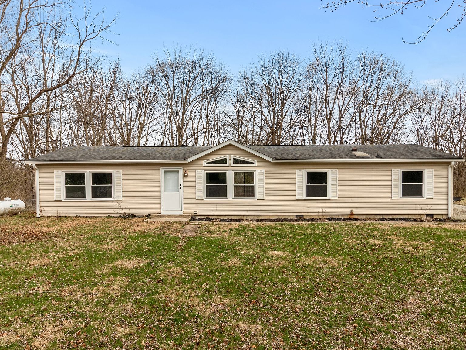 5835 Broyles Rd Avon, IN 46123 - Thumbnail 3