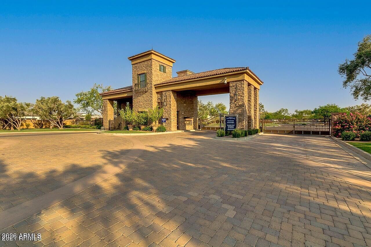 2665 E Hummingbird Way Gilbert, AZ 85297 - Thumbnail 3