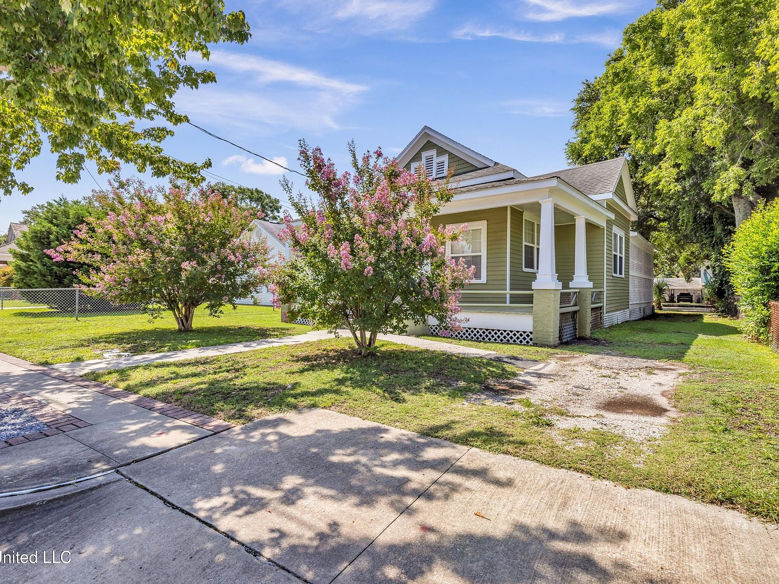 547 Howard Ave Biloxi, MS 39530 - Thumbnail 3