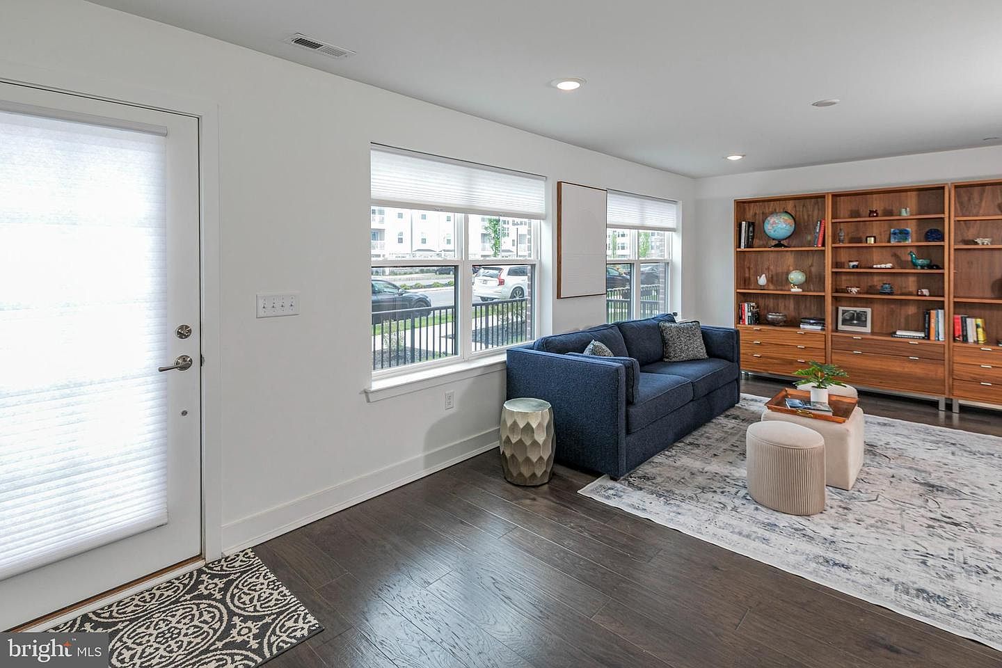 115 Aaron Truehart Way Titusville, NJ 08560 - Thumbnail 3