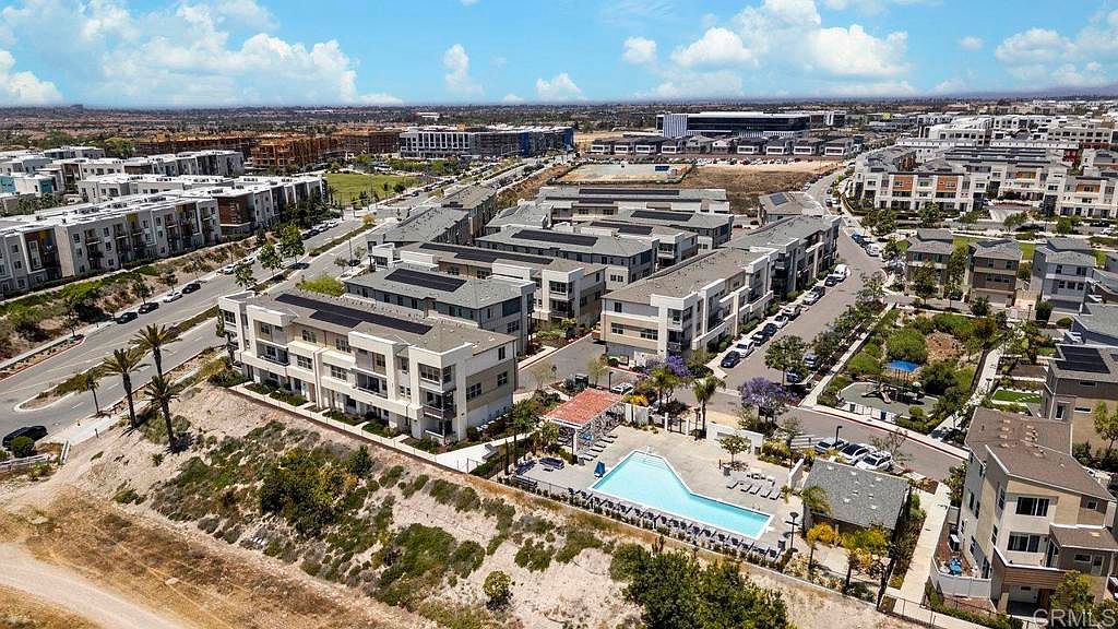 1891 Cosmopolitan Ln Unit 6 Chula Vista, CA 91915 - Thumbnail 3