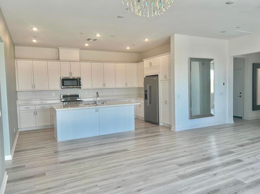 1624 Calle Oxton #2 Chula Vista, CA 91913 - Thumbnail 3