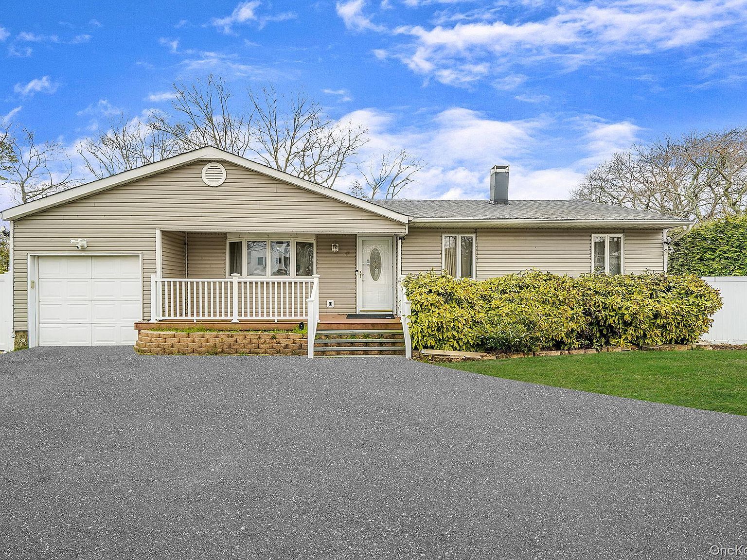 47 Mayfield Dr Mastic Beach, NY 11951 - Thumbnail 3